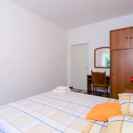 Blue Vineyard * Potomje